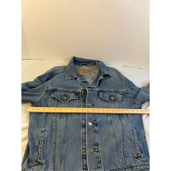 Levi’s Standard Truckers Denim Jean jacket #70507red tag medium M worn spots on - Picture 7 of 9